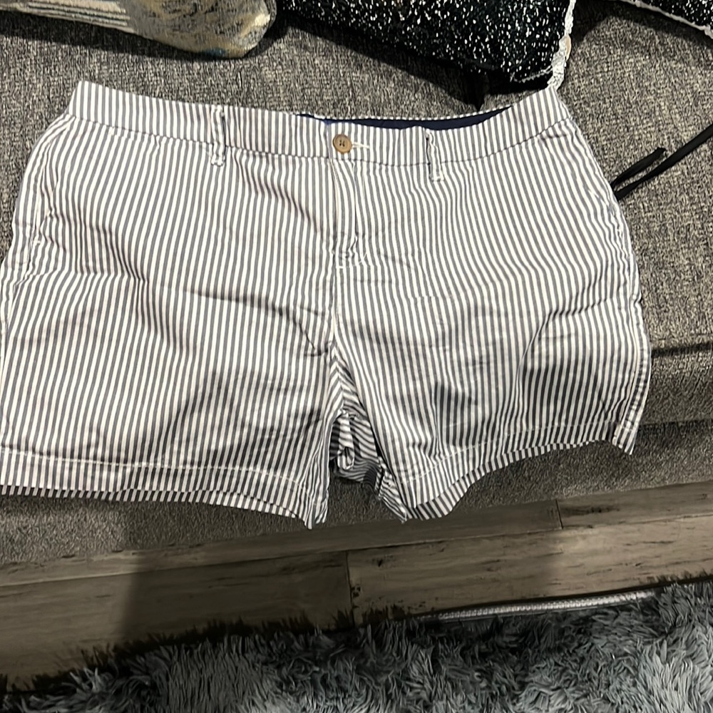 Old Navy black and white shirt